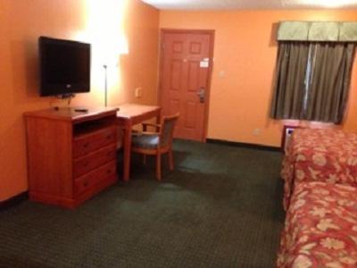 American Inn Клебърн Екстериор снимка